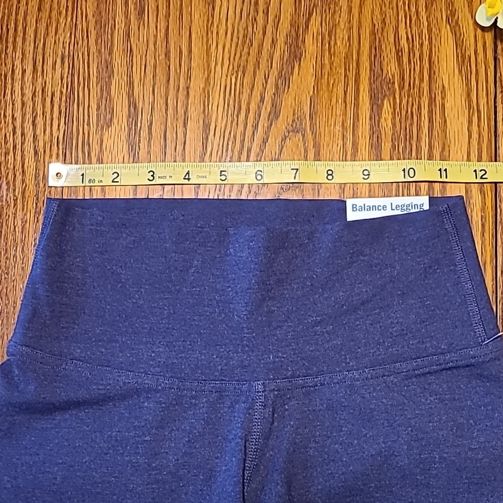 NWT Old Navy Balance Leggings - Ladies Small - Picture 5 of 9